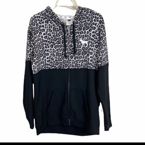 Vs cheetah leopard hoodie oversized fits large